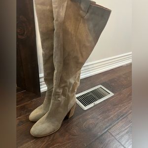 Vici Saint OTK boot never worn 8.5